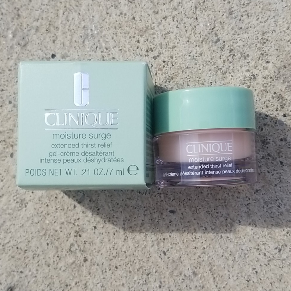 COPY - Clinique Moisture Surge
